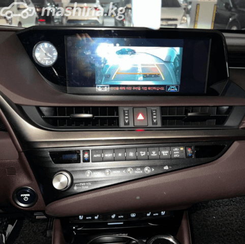 Lexus ES VII 300h 2.5hyb CVT