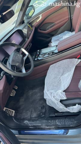 Audi A6 V (C8) Рестайлинг 45 TFSI Long 2.0 AMT 4WD