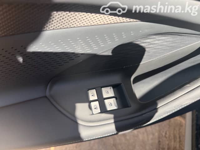 Audi A6 V (C8) Рестайлинг 45 TFSI Long 2.0 AMT 4WD