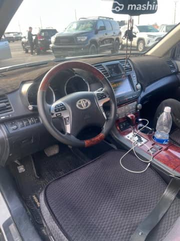 Toyota Highlander II (U40) Рестайлинг 3.5 AT 4WD