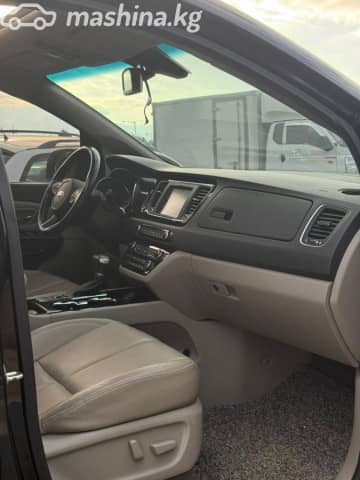 Kia Carnival III 2.2d AT