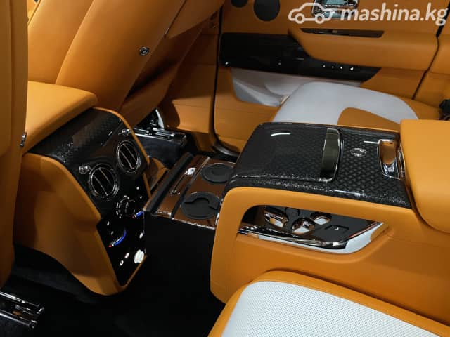 Rolls-Royce Cullinan I 6.7 AT AWD