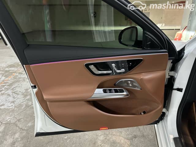 Mercedes-Benz E-Класс VI (W214, S214) 300 2.0 AT 4WD