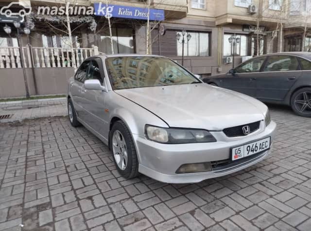 Honda Accord VI 1.8 AT