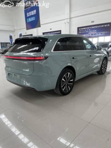 LiXiang L6 1.5hyb AT 4WD