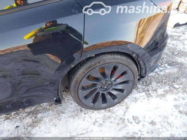 Tesla Model Y I Long Range Electro AT 4WD