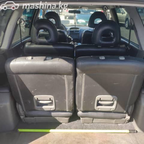 Mitsubishi Space Wagon III 2.4 MT