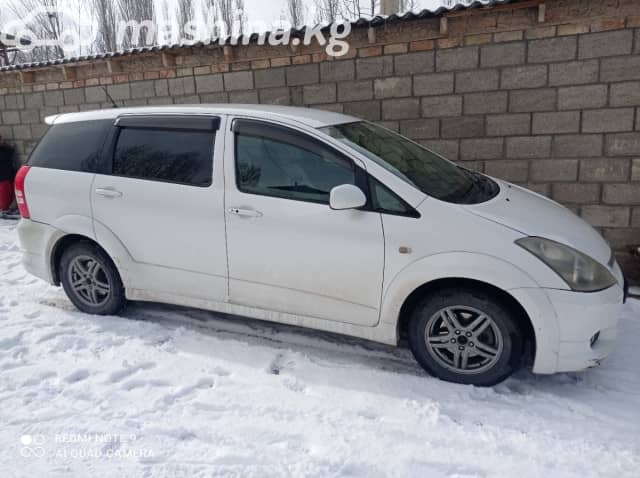 Toyota Wish I Рестайлинг 2.0 CVT