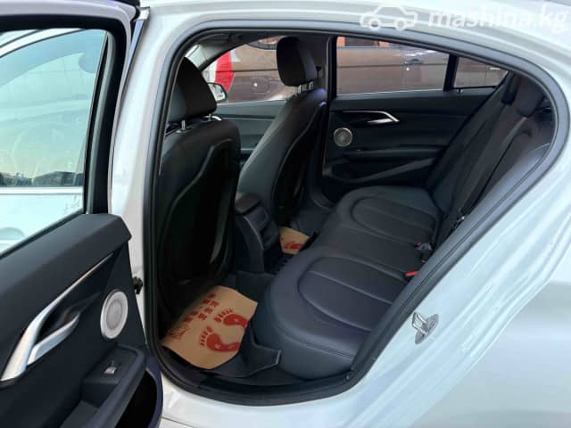 BMW 1 серии III (F52) Рестайлинг 120i 1.5 AMT