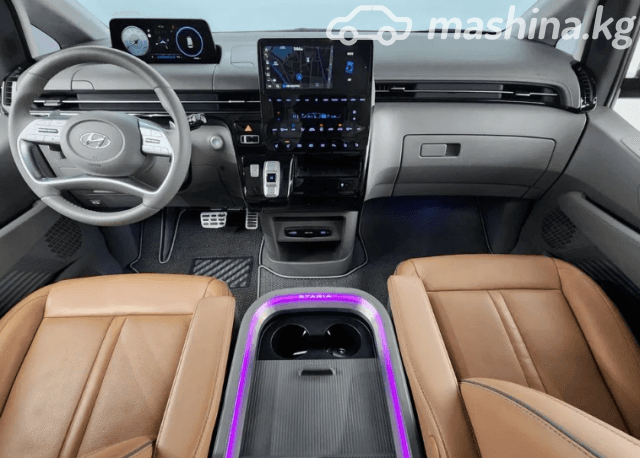 Hyundai Staria 2.2d AT