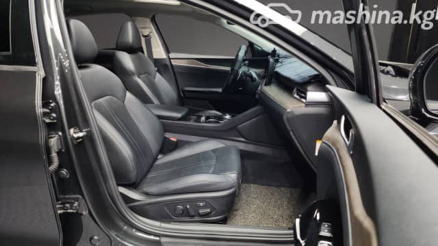 Kia K5 III 2.0hyb AT