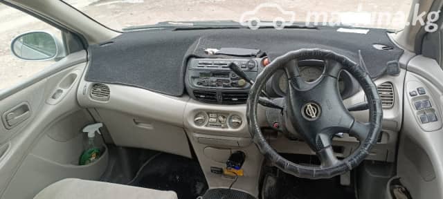 Nissan Almera Tino 1.8 AT