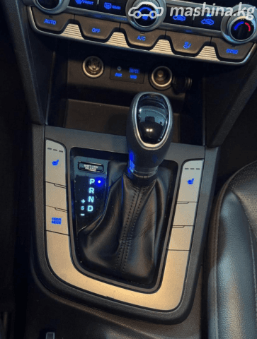 Hyundai Avante VI Рестайлинг 1.6 CVT