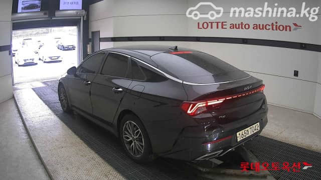 Kia K5 III 2.0 AT