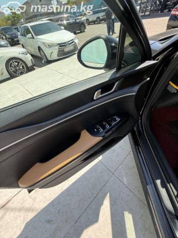 Kia K5 III 1.6 AT