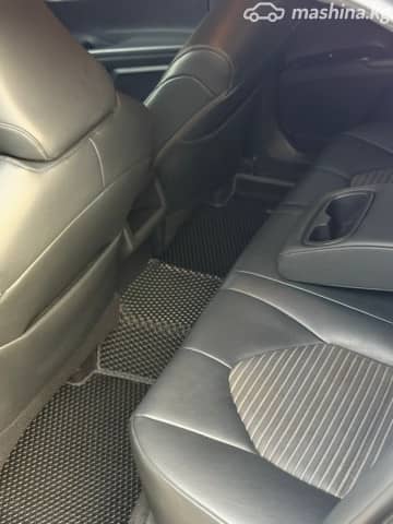 Toyota Camry VIII (XV70) 2.5 AT