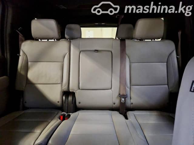 Chevrolet Suburban XII 5.3 AT 4WD