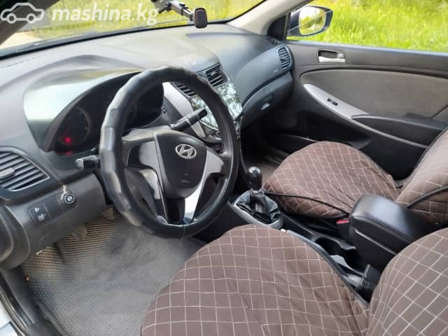 Hyundai Solaris I 1.4 MT