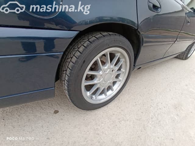 Opel Omega B Рестайлинг 2.2 MT