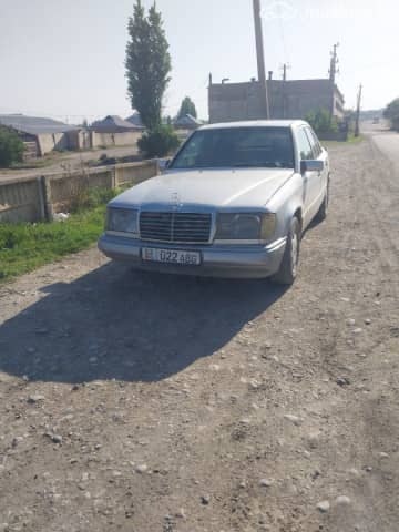 Mercedes-Benz W124 200 2.0d MT