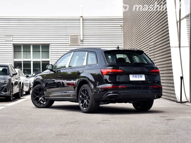 Audi Q7 II (4M) Рестайлинг 2 55 TFSI 3.0 AT 4WD