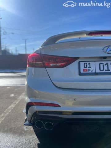 Hyundai Avante VI 1.6 MT