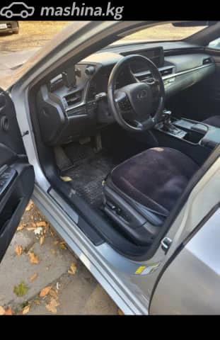 Lexus ES VII 300h 2.5hyb CVT