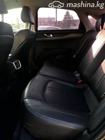 Kia K5 III LPi 2.0 AT