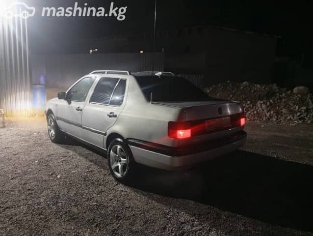 Volkswagen Vento 1.8 MT