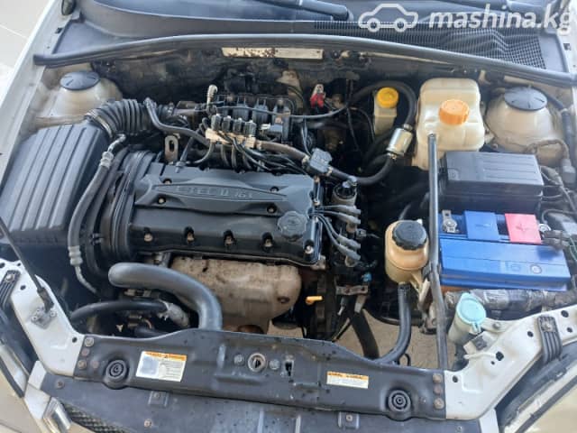 Chevrolet Lacetti 1.6 MT