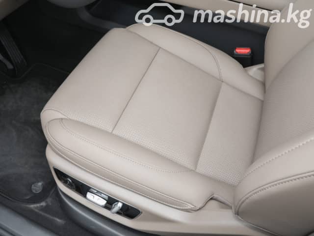 LiXiang L7 Рестайлинг 1.5hyb AT 4WD
