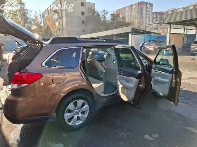 Subaru Outback IV 2.5 CVT 4WD