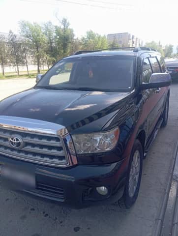 Toyota Sequoia II 5.7 AT 4WD