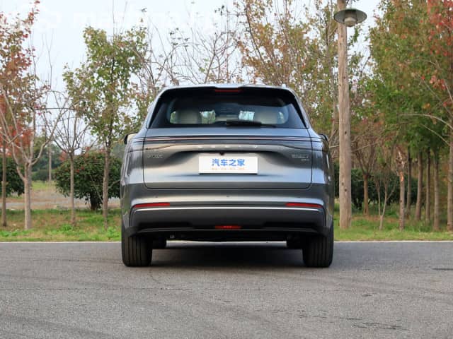 Geely Galaxy Starship 7 19.09 kWh 1.5hyb AT