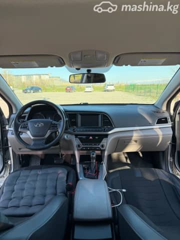 Hyundai Elantra VI (AD) 2.0 AT