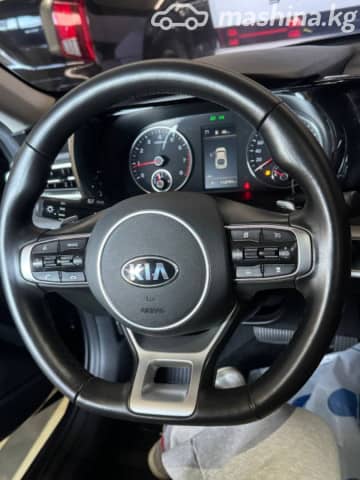 Kia K5 III 1.5 AMT