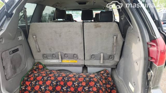 Toyota Sienna II 3.3 AT 4WD