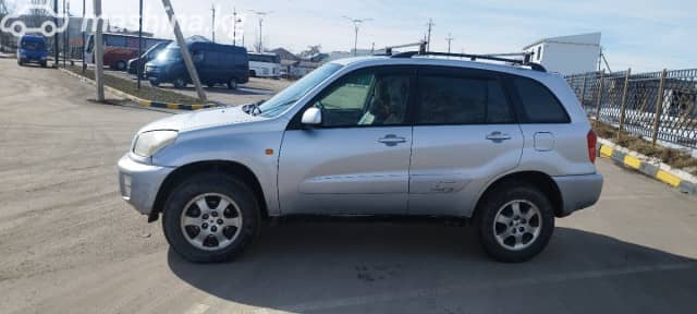 Toyota RAV4 II (XA20) 2.0 MT 4WD