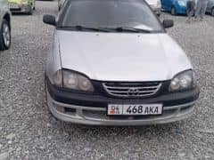 Toyota Avensis I 1.8 MT