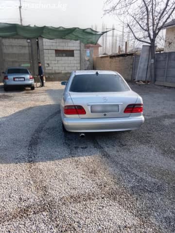 Mercedes-Benz E-Класс II (W210, S210) Рестайлинг 240 2.4 AT