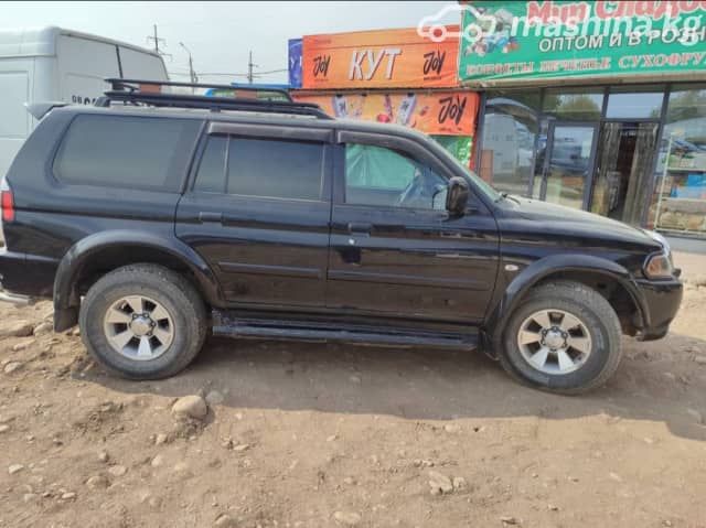 Mitsubishi Pajero IV 3.0 AT 4WD