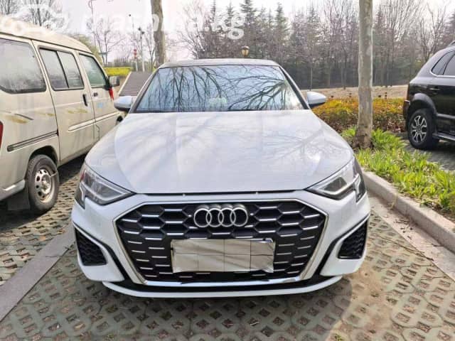 Audi A3 IV (8Y) 1.4 TFSI AT