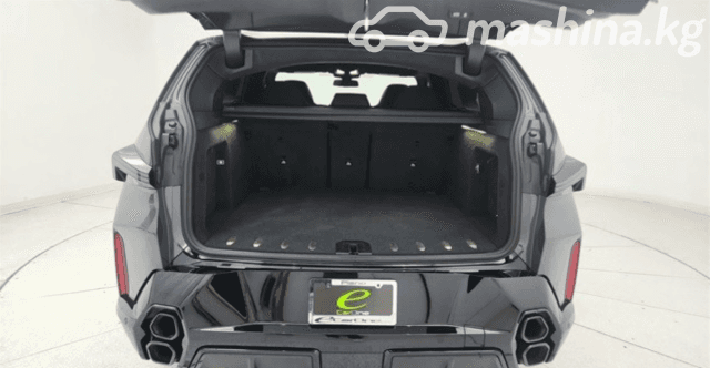 BMW XM 4.4hyb AT 4WD