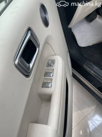 LiXiang L9 Рестайлинг 1.5hyb AT 4WD