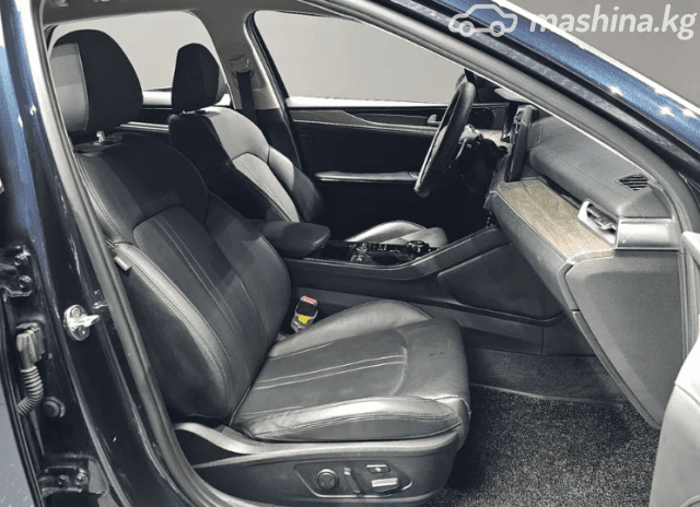 Kia K5 III LPi 2.0 AT