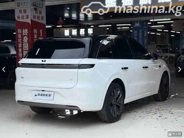 LiXiang L6 1.5hyb AT 4WD
