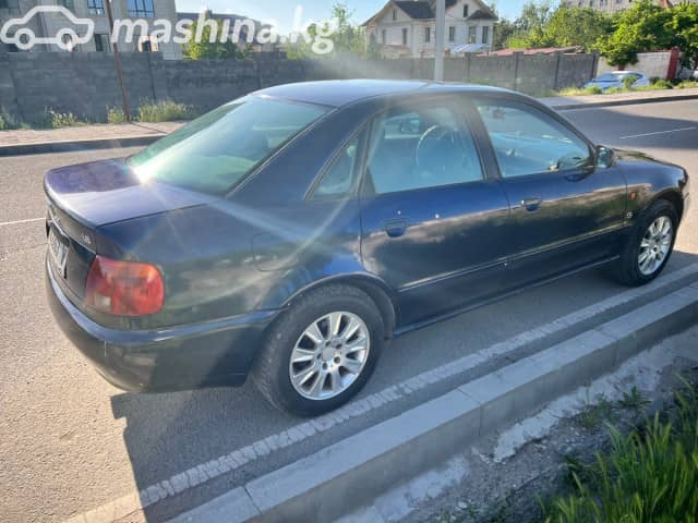 Audi A4 I (B5) 1.8 MT