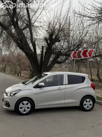 Chevrolet Spark IV 1.0 CVT