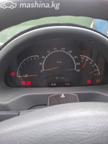 Mercedes-Benz Фургон (4х2)