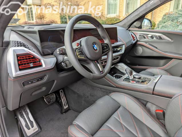 BMW XM 4.4hyb AT 4WD